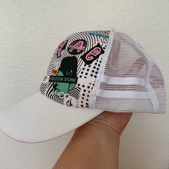 Volcom Cap - Picture 6 of 9